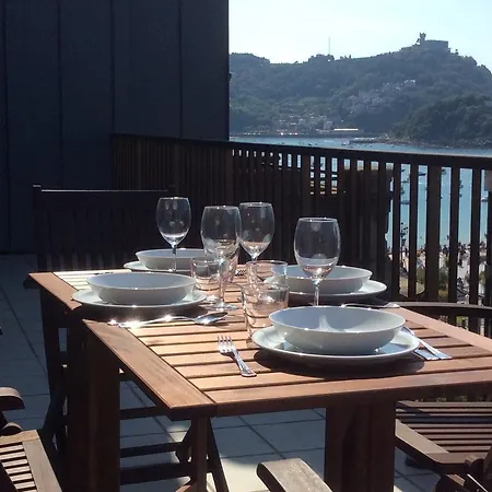 Alderdi Eder. Con Vistas A La Bahia De La Concha * San Sebastián